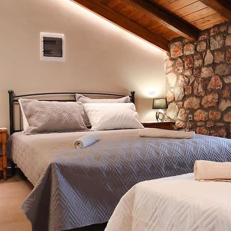 Petronas Land House 2 Vila Archangelos  Exterior foto
