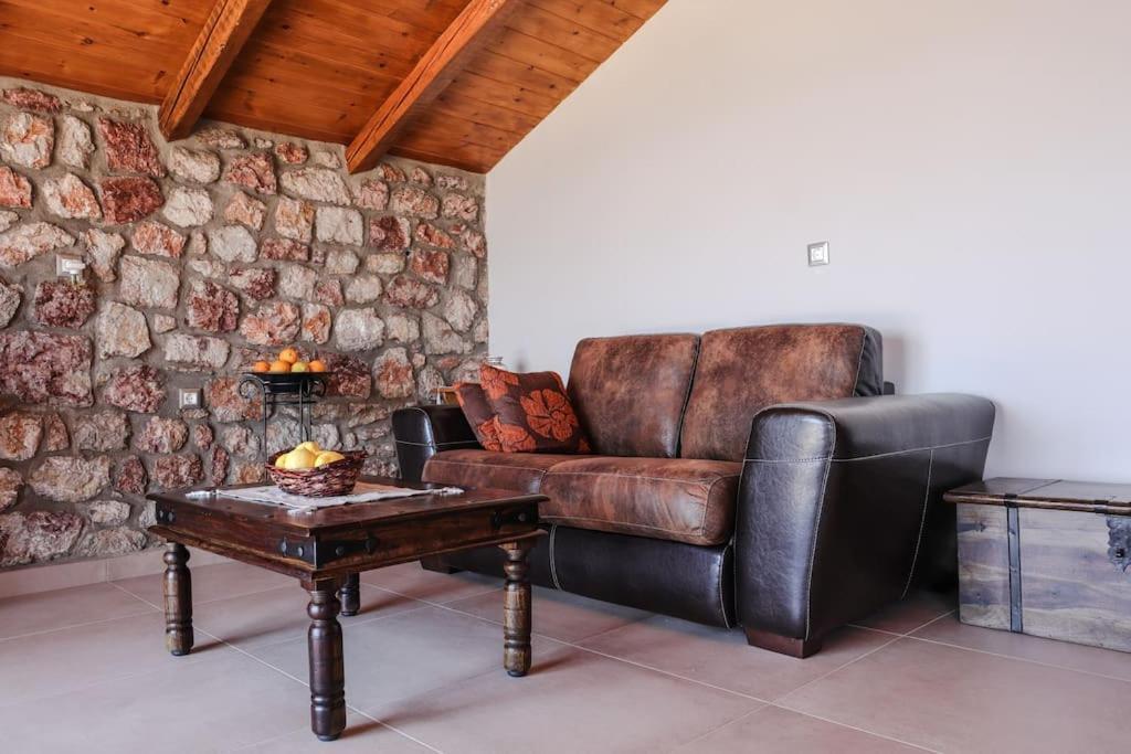 Petronas Land House 2 Vila Archangelos  Exterior foto
